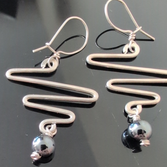 Modern Silver and Black Zigzag Earrings - Picture 3 of 3